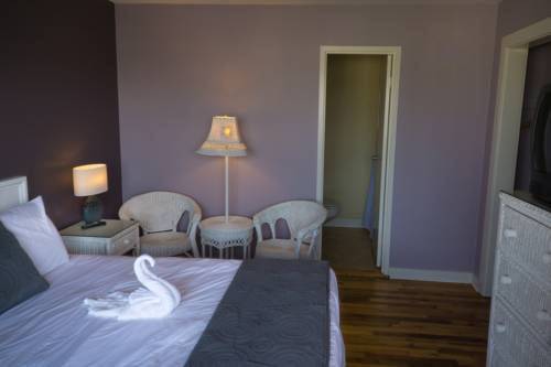 Imagen de la habitación del Motel Charlroy. Foto 14