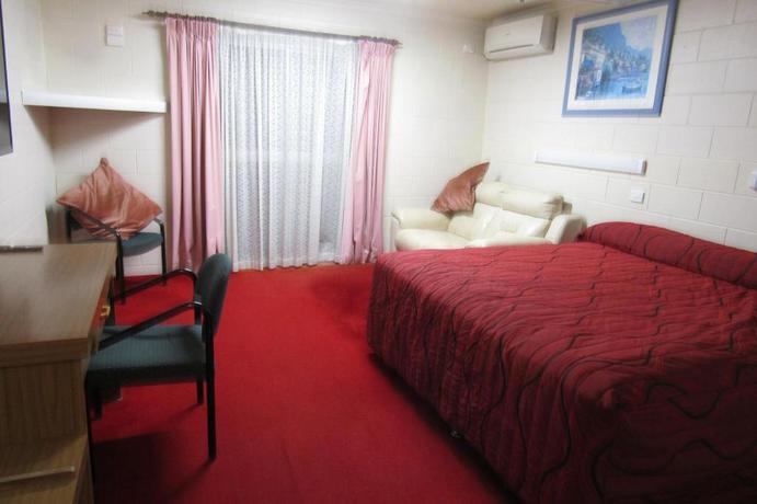 Imagen de la habitación del Motel Charters Towers Park. Foto 15