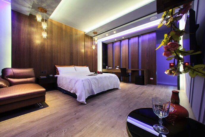 Imagen de la habitación del Motel Chen He Spa. Foto 23