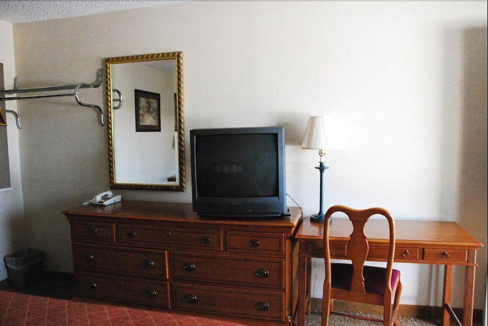 Imagen de la habitación del Motel Chief, Fayetteville. Foto 8
