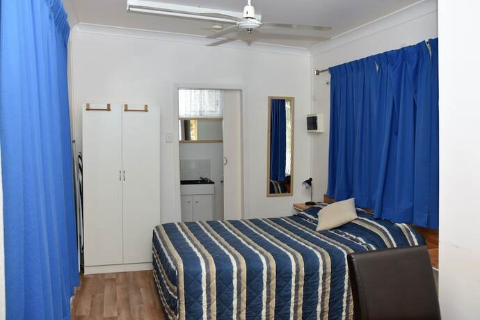 Imagen de la habitación del Motel Chinchilla. Foto 20
