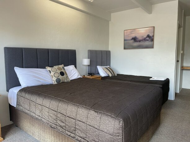 Imagen de la habitación del Motel Citrus, Griffith. Foto 13