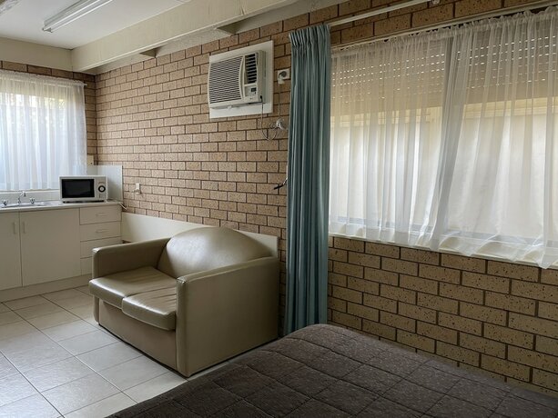 Imagen de la habitación del Motel Citrus, Griffith. Foto 14