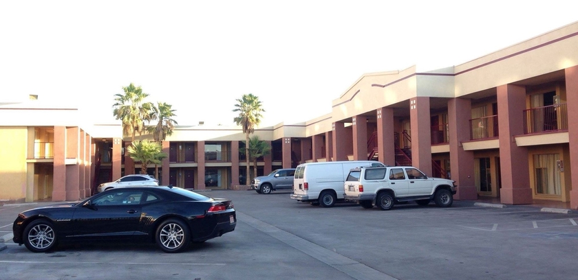 Imagen de los exteriores del Motel City Center, Las Vegas. Foto 6