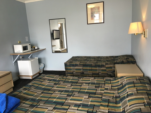 Imagen de la habitación del Motel City West. Foto 9