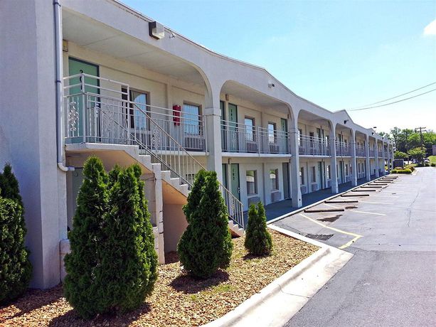 Imagen general del Motel Clarion Pointe Decatur River City. Foto 3