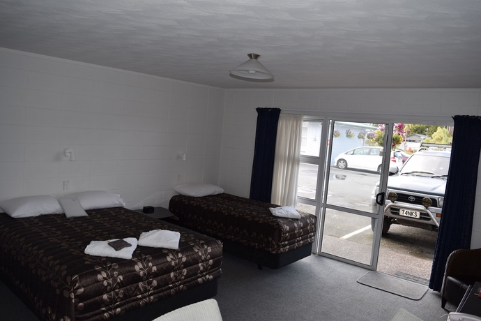 Imagen de los interiores del Motel Cleveland Thermal. Foto 11