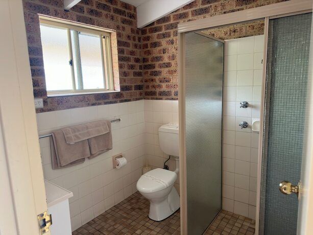 Imagen de la habitación del Motel Clock Tower Motor Inn. Foto 14