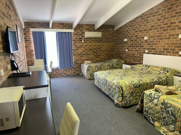 Imagen de la habitación del Motel Clock Tower Motor Inn. Foto 18