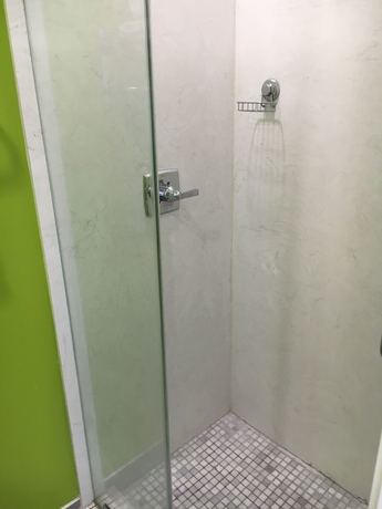 Imagen de la habitación del Motel Clover, Lynwood. Foto 7