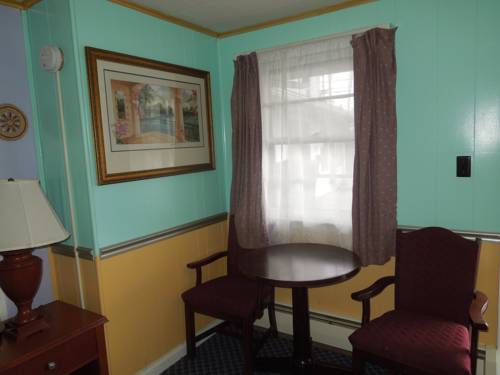 Imagen de la habitación del Motel Cocoa. Foto 3