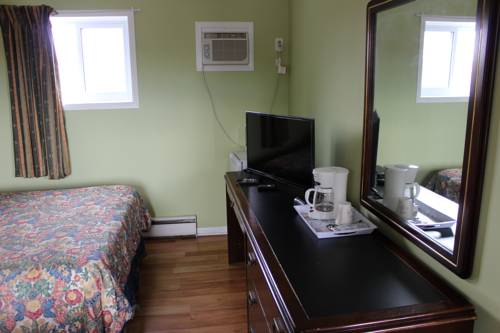 Imagen de la habitación del Motel Colonial, Chatham-Kent. Foto 9