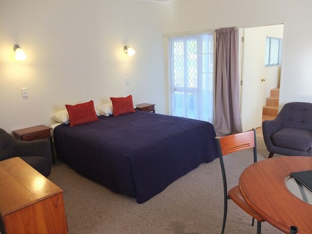 Imagen de la habitación del Motel Colonial Court. Foto 15
