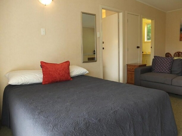 Imagen de la habitación del Motel Colonial Court. Foto 20