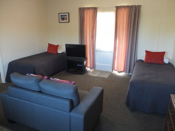 Imagen de la habitación del Motel Colonial Court. Foto 29