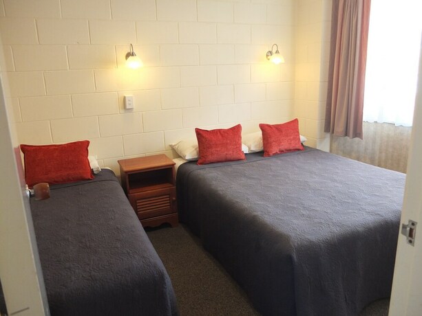 Imagen de la habitación del Motel Colonial Court. Foto 39
