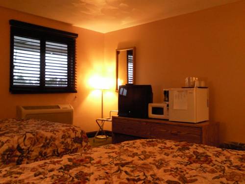 Imagen de la habitación del Motel Colonial Inn. Foto 4
