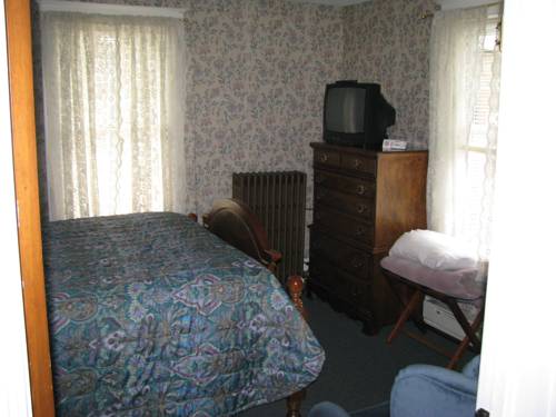 Imagen de la habitación del Motel Colonial Inn and Creamery. Foto 11