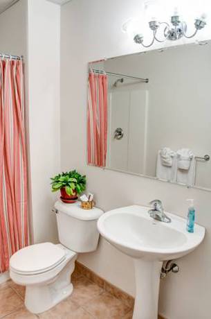 Imagen de la habitación del Motel Colonial, North Conway. Foto 5