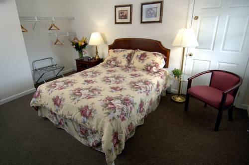 Imagen de la habitación del Motel Colonial, North Conway. Foto 15