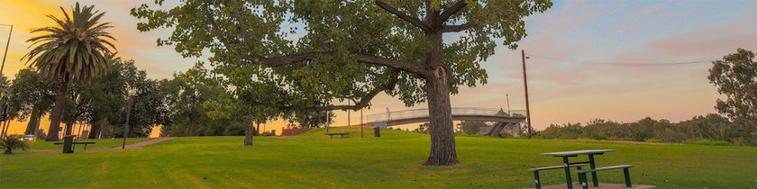 Imagen de los exteriores del Motel Commodore Mildura. Foto 17