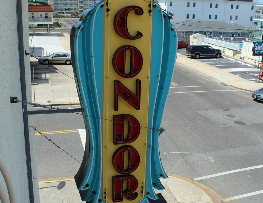 Imagen general del Motel Condor - Beach Block. Foto 3