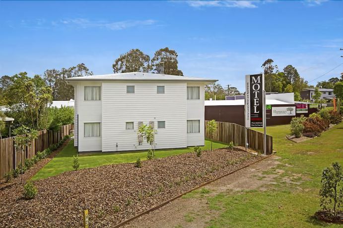 Imagen de los exteriores del Motel Cooroy Luxury Apartments Noosa. Foto 20