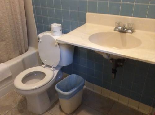 Imagen de la habitación del Motel Cortland. Foto 4