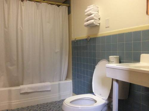 Imagen de la habitación del Motel Cortland. Foto 6