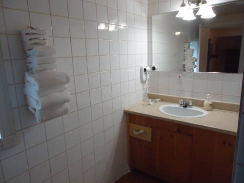 Imagen de la habitación del Motel Cote. Foto 7