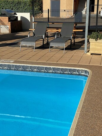 Imagen de los exteriores del Motel Country Gardens. Foto 22