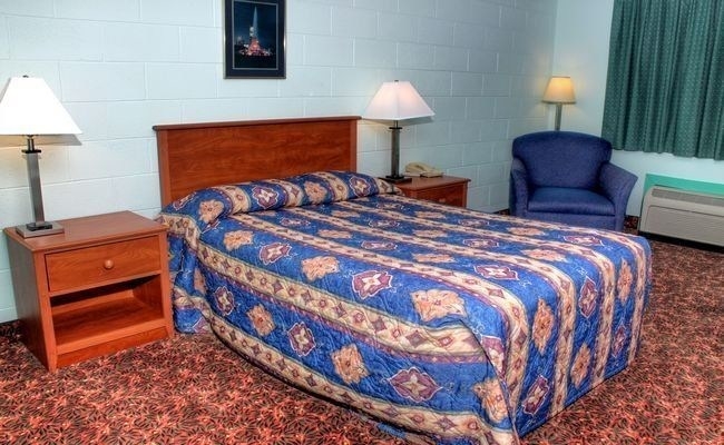 Imagen de la habitación del Motel Country Host. Foto 7