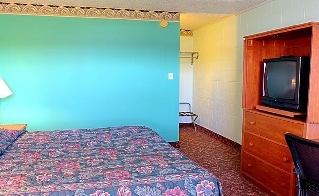 Imagen de la habitación del Motel Country Host. Foto 8