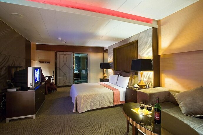 Imagen de la habitación del Motel Crystal Business. Foto 20