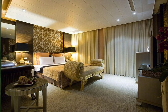 Imagen de la habitación del Motel Crystal Business. Foto 30