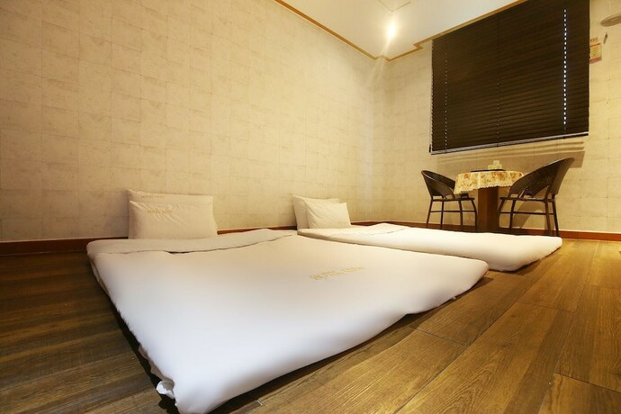 Imagen de la habitación del Motel Daejeon Dunsan Luis. Foto 23