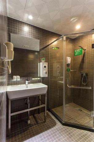 Imagen general del Motel Dalian Jinzhou Jiefang Square. Foto 1