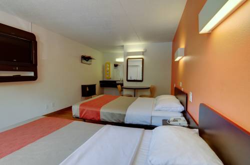Imagen de la habitación del Motel Days Inn by Wyndham Kansas City Northeast. Foto 6