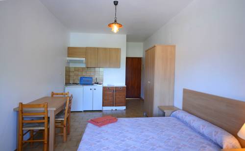 Imagen de la habitación del Motel De Porticcio. Foto 7