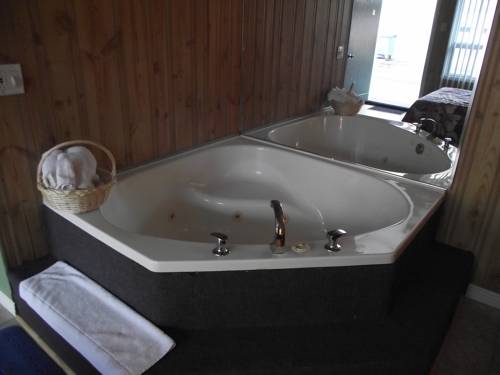 Imagen de la habitación del Motel Deblois. Foto 3