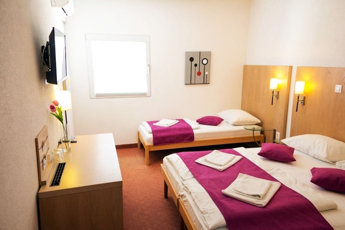 Imagen de la habitación del Motel Deny. Foto 3