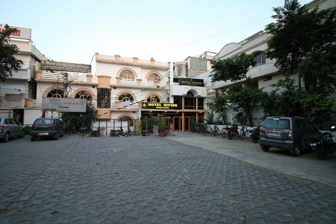 Imagen general del Motel Divine International, Roorkee. Foto 13