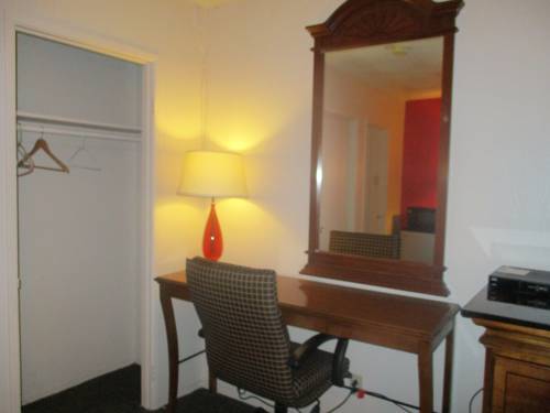 Imagen de la habitación del Motel Dixon, Dixon. Foto 8