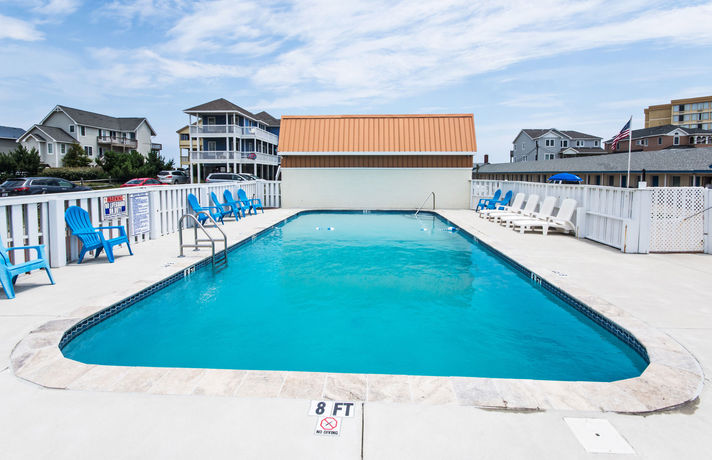 Imagen de la piscina del Motel Dolphin Oceanfront. Foto 14