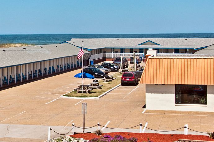 Imagen de los exteriores del Motel Dolphin Oceanfront. Foto 10