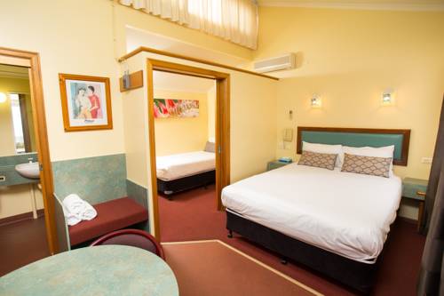 Imagen de la habitación del Motel Downs. Foto 1