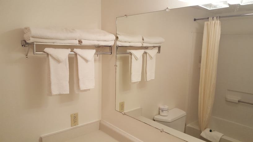 Imagen de la habitación del Motel Durango. Foto 7