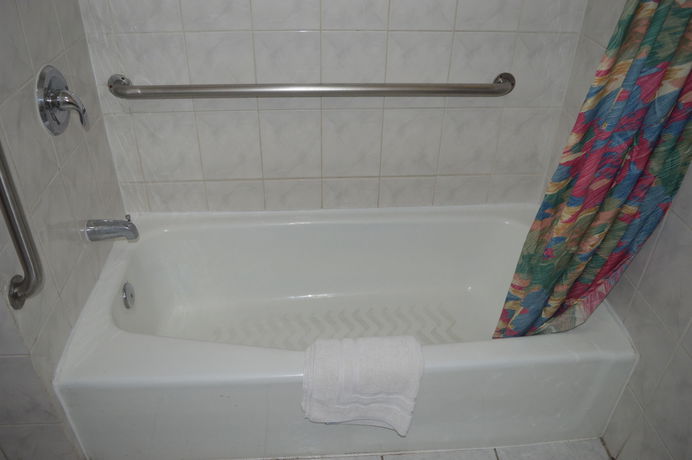 Imagen de los exteriores del Motel Eagle Inn, Long Beach. Foto 15