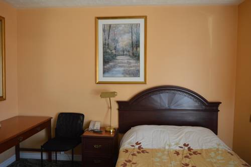 Imagen de la habitación del Motel East Court. Foto 11