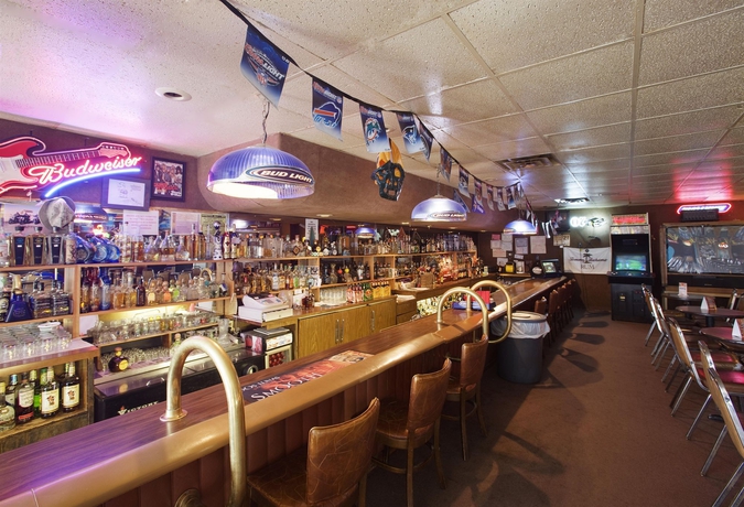 Imagen del bar/restaurante del Motel Econo Lodge Carlsbad Caverns Area. Foto 3